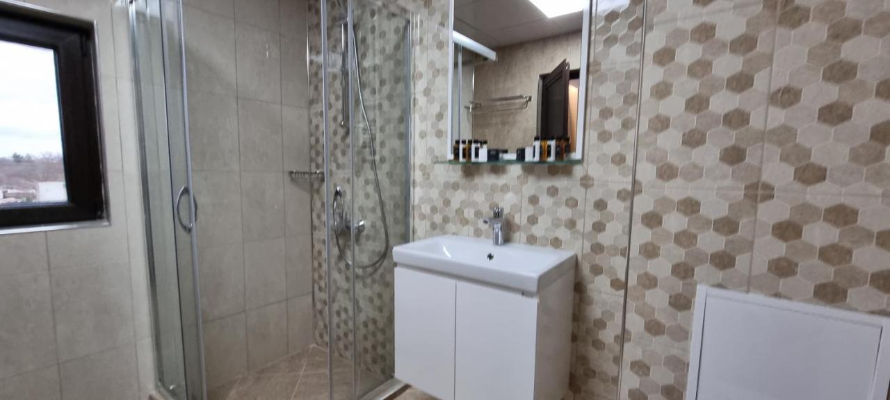 Park Hotel Viasport Gorni Dubnik Luaran gambar