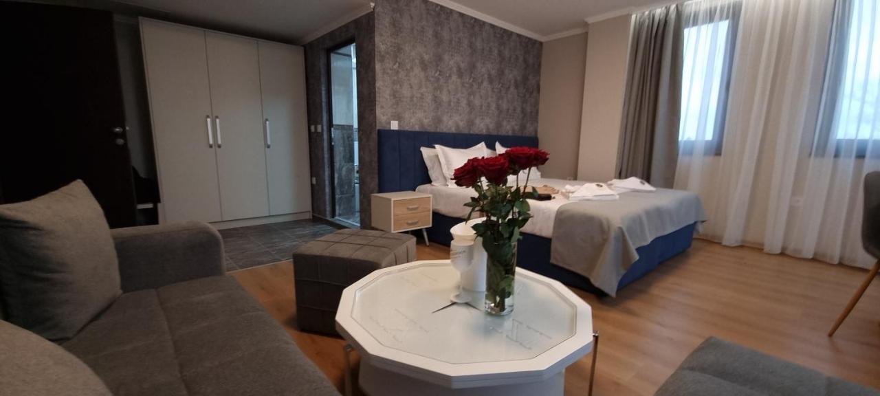 Park Hotel Viasport Gorni Dubnik Luaran gambar